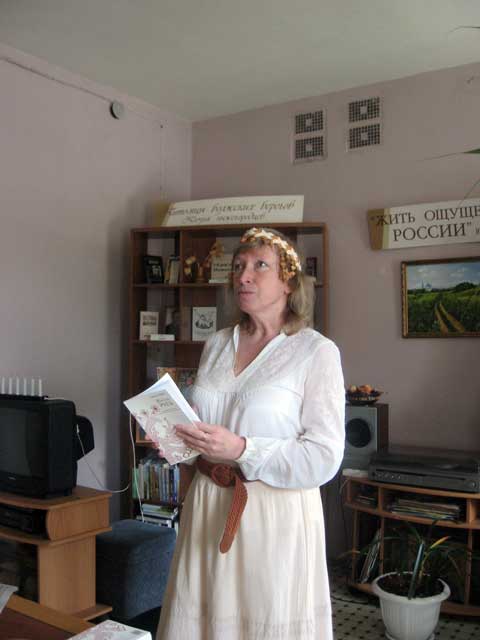 Марина Кулакова на презентации своей книги «Корень Русь»