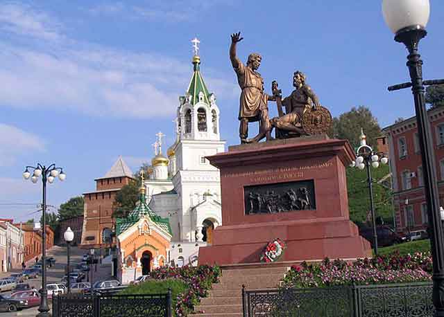 Копия памятника Минину и Пожарскому Зураба Церетели