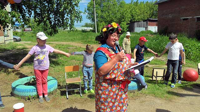 Т.И.Кузьмина в образе Лета