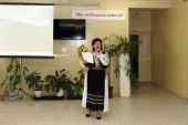 Елена Чапина исполняет румынскую народную песню