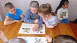 Дети читают сказки М.Горького